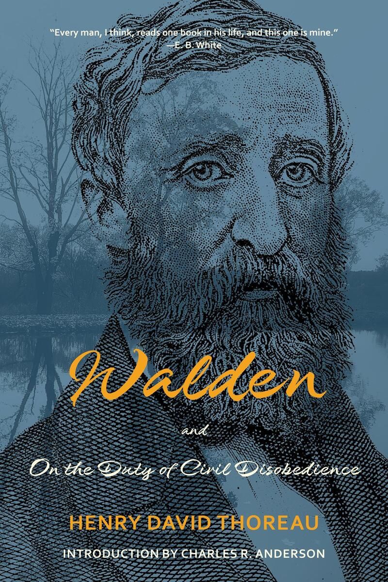 Walden and on the Duty of Civil Disobedience (Warbler Classics Annotated Edition)